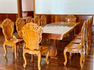 BÀN ĂN NGUYÊN KHỐI